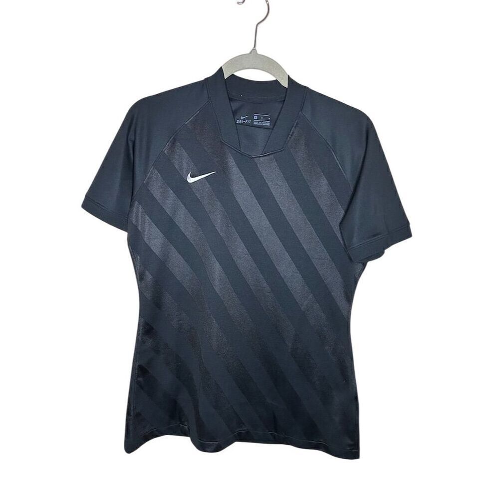 Nike women’s Black M Short Sleeve Dri-FIT Crew Neck
